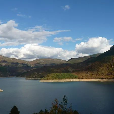 別荘 Idyllic Country House In The Foothills Of The Pyrenees Castigaleu