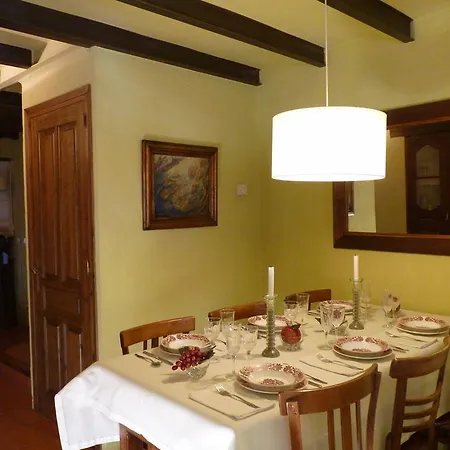 Idyllic Country House In The Foothills Of The Pyrenees Castigaleu