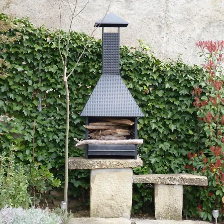 Idyllic Country House In The Foothills Of The Pyrenees 別荘 *